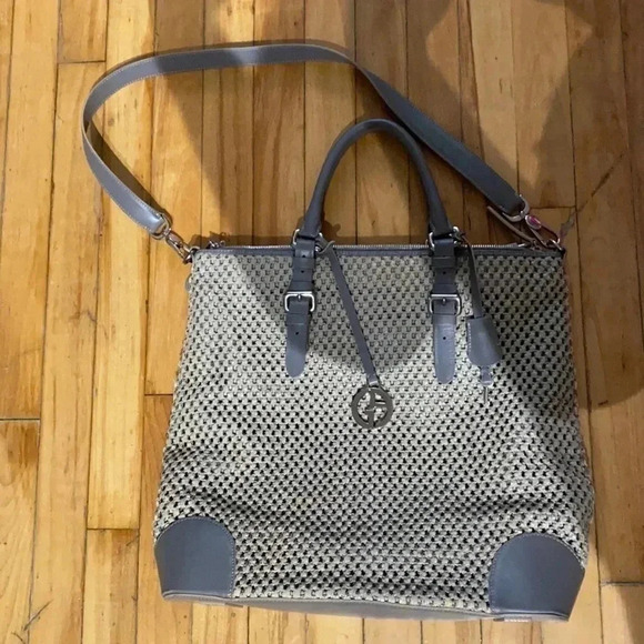 Giorgio Armani  handbag - Picture 1 of 9